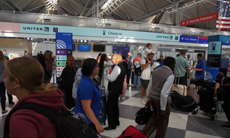 Packed airports, busy roads expected over Memorial Day