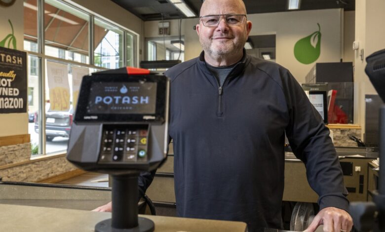 Illinois Swipe Fee Fight Heads Back to Court Illinois Swipe Fee Fight Heads Back to Court