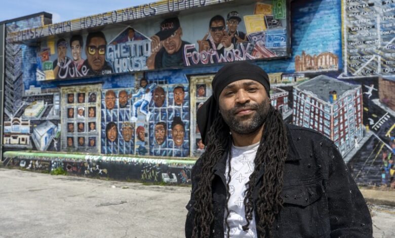 Chicago Footwork History Mural Blooms in Roseland