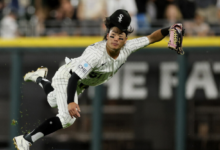 Murakami ties it in 8th, Twins win in 11