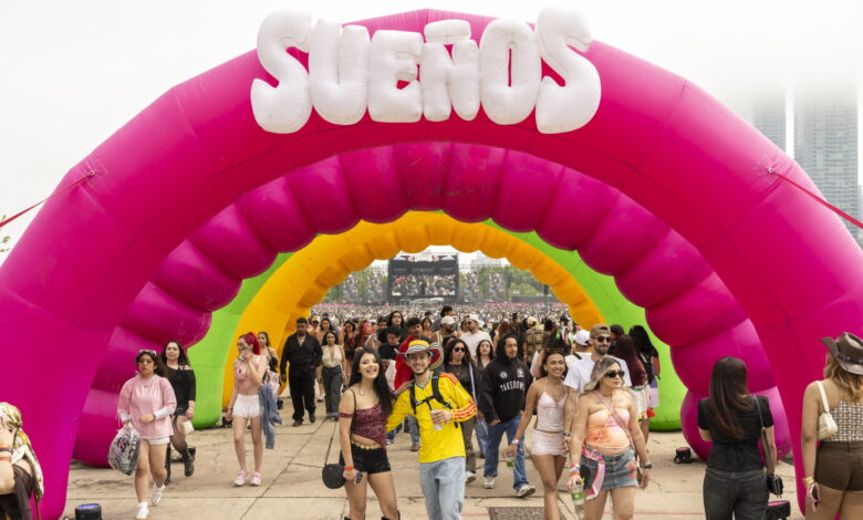Kali Uchis and J Balvin headline Sueños Festival in Grant Park