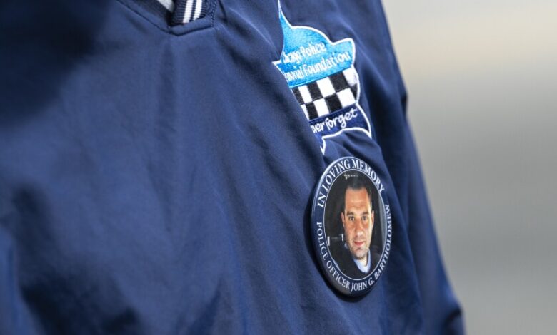 Chicago Officer John Bartholomew Honored at Visitation