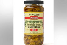 Chicago giardiniera heads to Pope Leo with Mayor Johnson