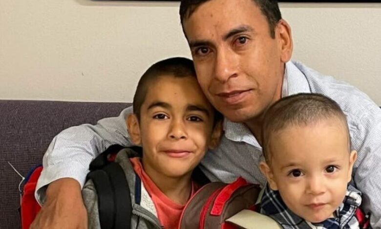 Illinois State Police launches investigation into deadly ICE shooting of Silverio Villegas González