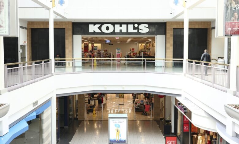 Lincolnwood Town Center faces phased demolition plans