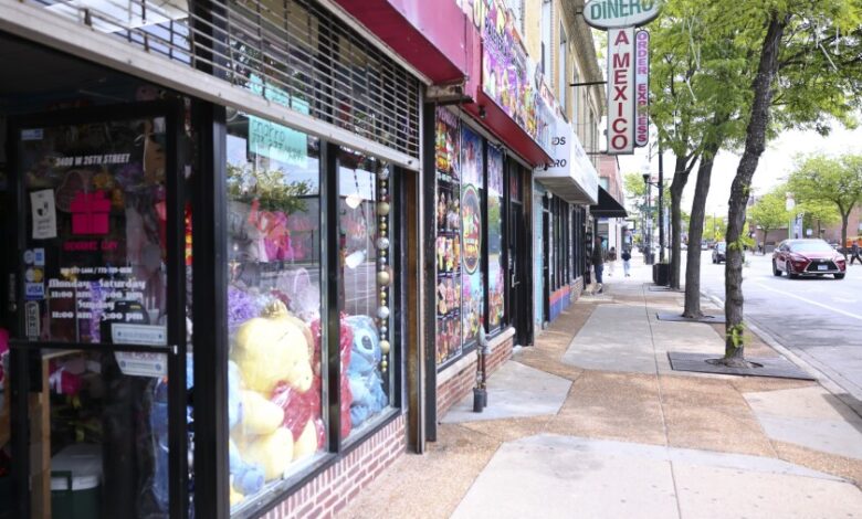Little Village sees 'really slow' Cinco de Mayo after parade is canceled for second year in a row
