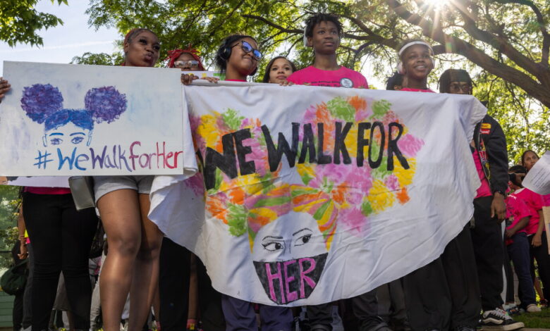 Chicago youth march demands office for missing Black girls