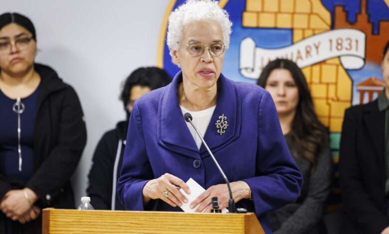 Cook County retrasa facturas de impuestos dos meses Cook County retrasa facturas de impuestos dos meses