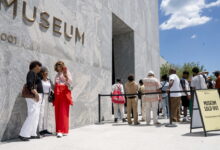 Miles celebran Juneteenth con la gran apertura del Obama Center