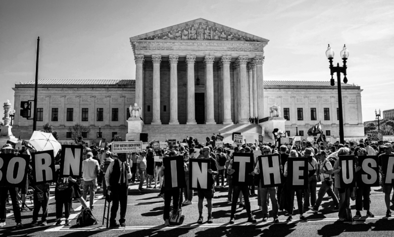 Supreme Court keeps birthright citizenship on thin 5-4 vote