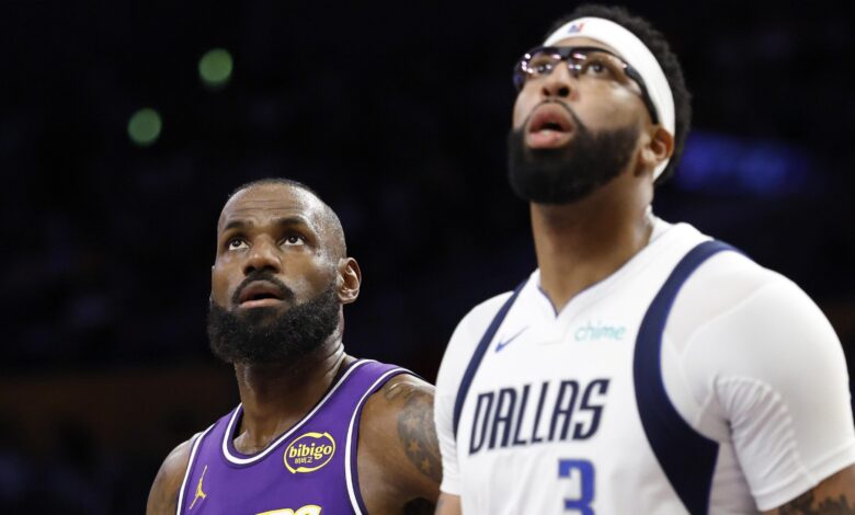 Warriors chase LeBron-Davis reunion before June 30
