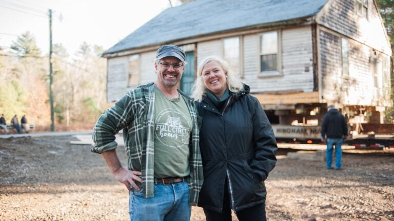 Former HGTV Hosts Rebuild 300-Year Homes in Massachusetts