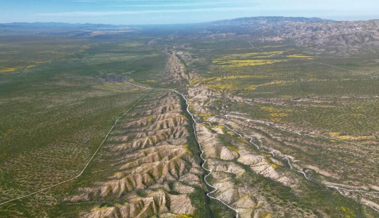 San Andreas “earthquake gate” faces 1,000-year strain San Andreas “earthquake gate” faces 1,000-year strain