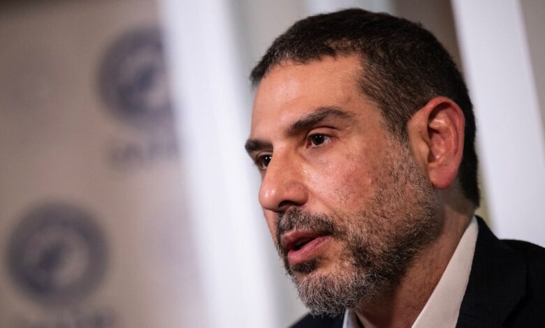 Doctor’s Gaza ordeal fuels primary fight over ‘terrorist’ label