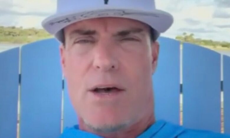 Vanilla Ice shrugs off Trump concert backlash Vanilla Ice shrugs off Trump concert backlash