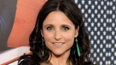 Julia Louis-Dreyfus Warns Trump Crackdown Targets Comedians