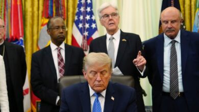 Trump Nods Off as White House Pushes Back