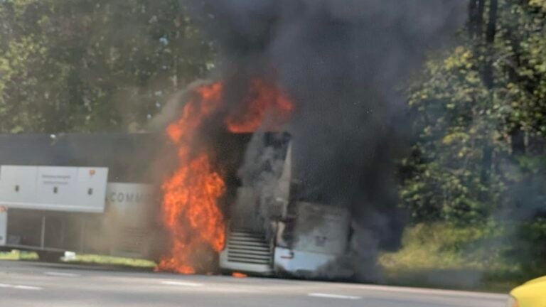Motor coach bus catches fire on I-95 in N.H.