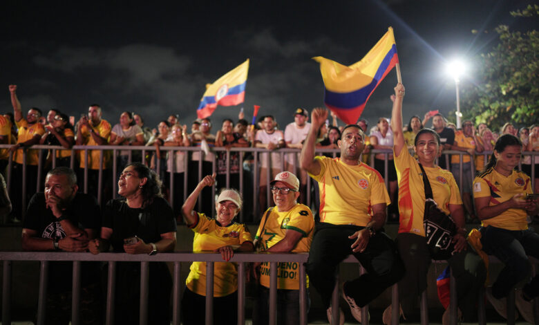 Abelardo de la Espriella stuns Colombia in first round
