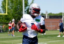 Patriots lighten minicamp, watch Maye-Brown chemistry