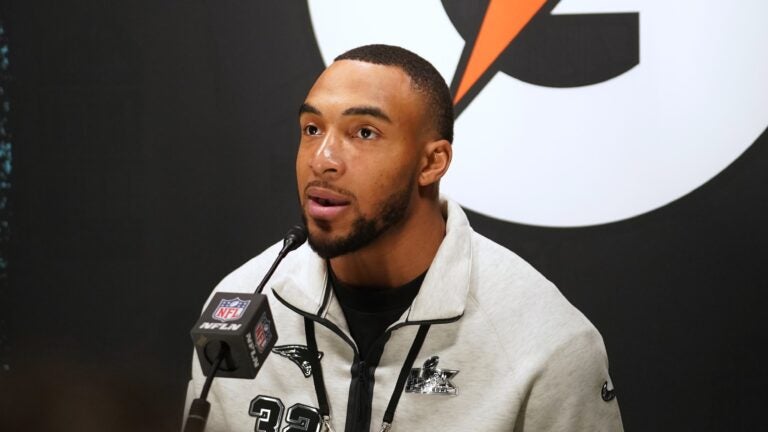 Patriots’ Henderson defends faith after viral Ivey support