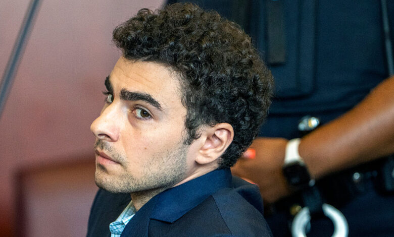 Mangione returns to sealed court as trials loom Mangione returns to sealed court as trials loom