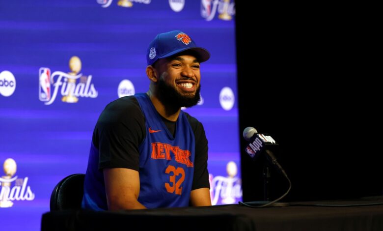 Towns credits God as Knicks stun Spurs in Game 4