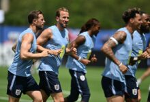 England brings palm-cooling device to World Cup heat