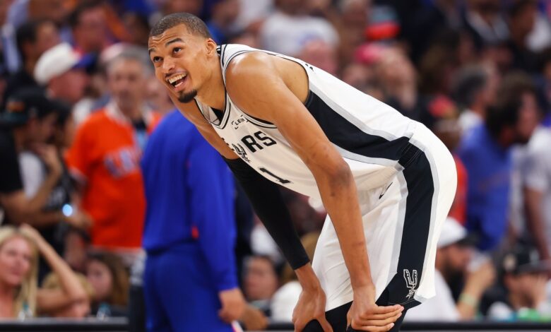 Spurs blew leads vs Knicks as inexperience, coaching, Fox collapsed