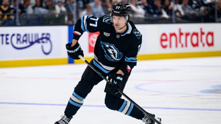 Bruins eye JJ Peterka trade for Utah winger