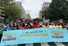 Hundreds march from McPherson Square toward White House