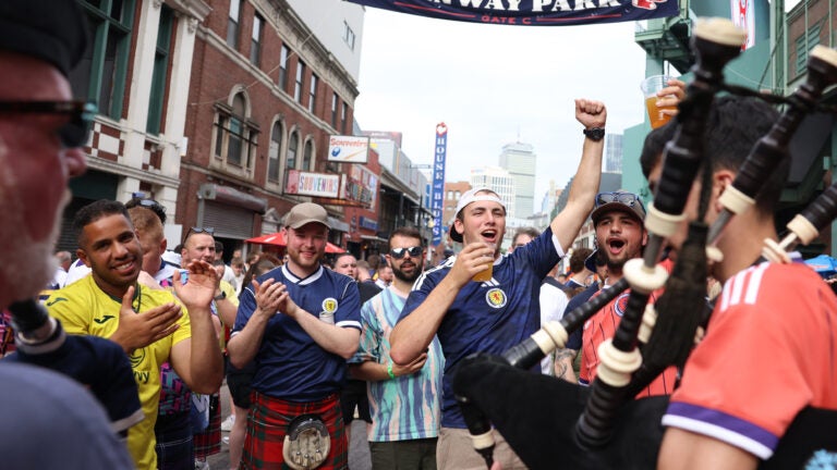 Scotland fans thank Boston as they head to Miami Scotland fans thank Boston as they head to Miami