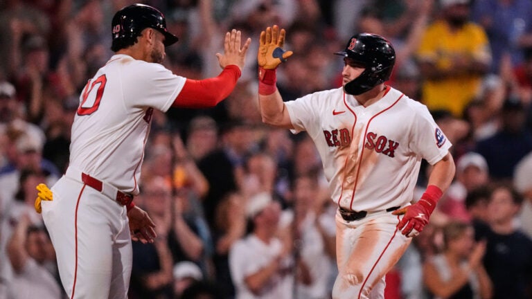 Durbin’s homer fuels Red Sox, Chapman earns 15th