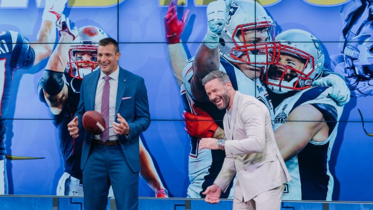 Gronkowski, Edelman Join Tartan Army’s Boston March Gronkowski, Edelman Join Tartan Army’s Boston March