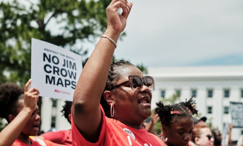 Roberts Court green-lights Alabama map after Black-vote loss