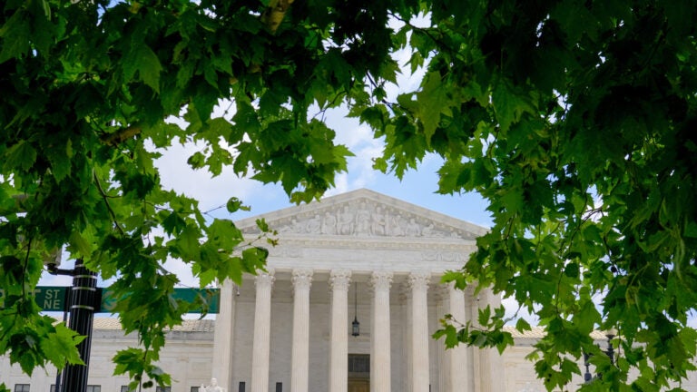 Supreme Court rejects Trump bid to curb birthright
