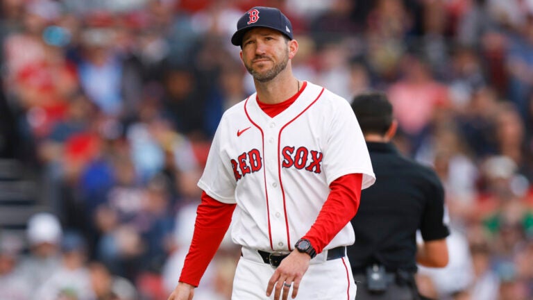 Red Sox home woes persist as Kiner-Falefa hints
