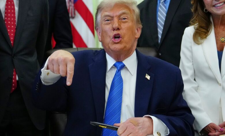 Trump Breaks With GOP Senators as Vote Math Tightens Trump Breaks With GOP Senators as Vote Math Tightens