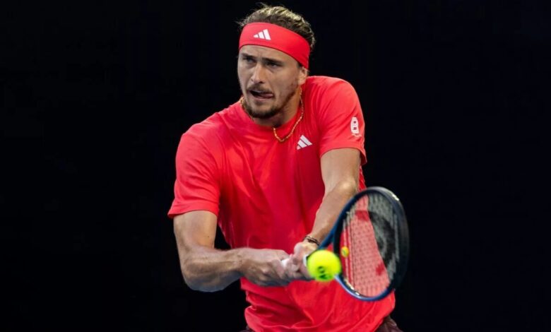 Zverev Rolls, Bellucci Threatens Upset in Halle Zverev Rolls, Bellucci Threatens Upset in Halle