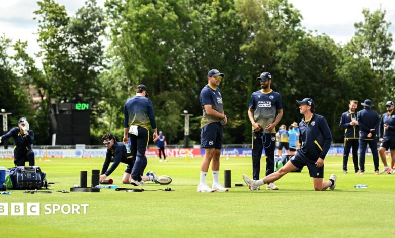 Injuries sideline Ireland stars as Moondra dazzles