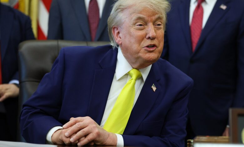 Trump to Attend Knicks’ Game 3, Hints at Game 4