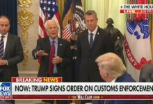 Navarro Praises Trump ‘Miracle’ on Border in Oval Office