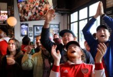 Healey signs bill extending bar hours to 3 a.m.
