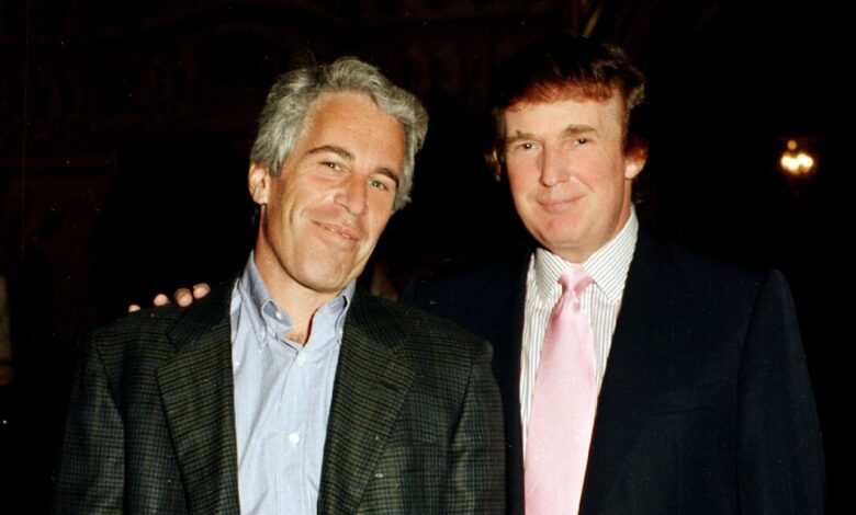 San Francisco Protesters Spell “EPSTEIN” Ahead of Trump San Francisco Protesters Spell “EPSTEIN” Ahead of Trump