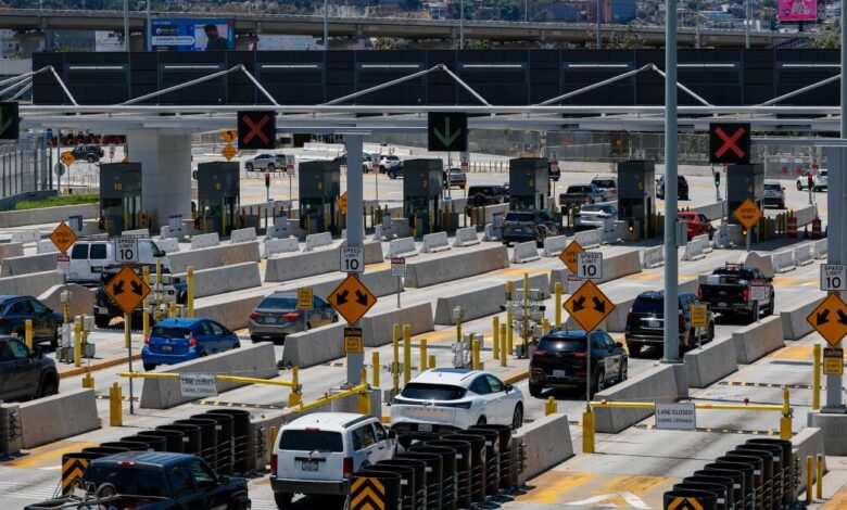 Supreme Court lets border officers block asylum seekers