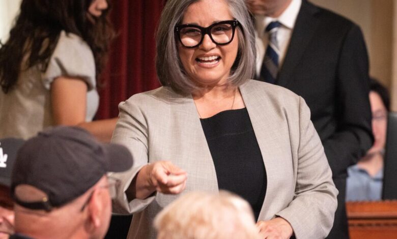 L.A. voters keep City Hall status quo in runoff