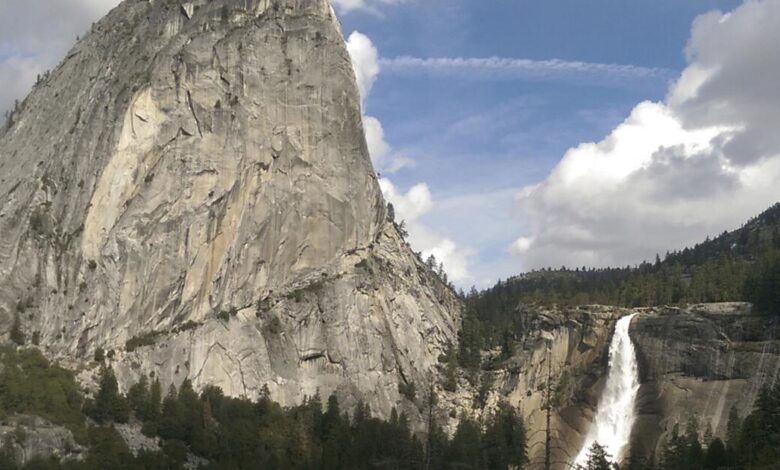 Man reportedly falls nearly 600 feet at Nevada Fall