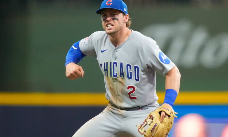 Cubs rally past Brewers in 10th, but gap looms
