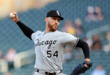 Sandlin unravels late as Twins break Sox win streak