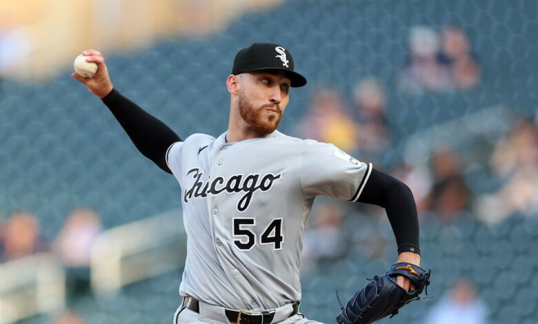 Sandlin unravels late as Twins break Sox win streak